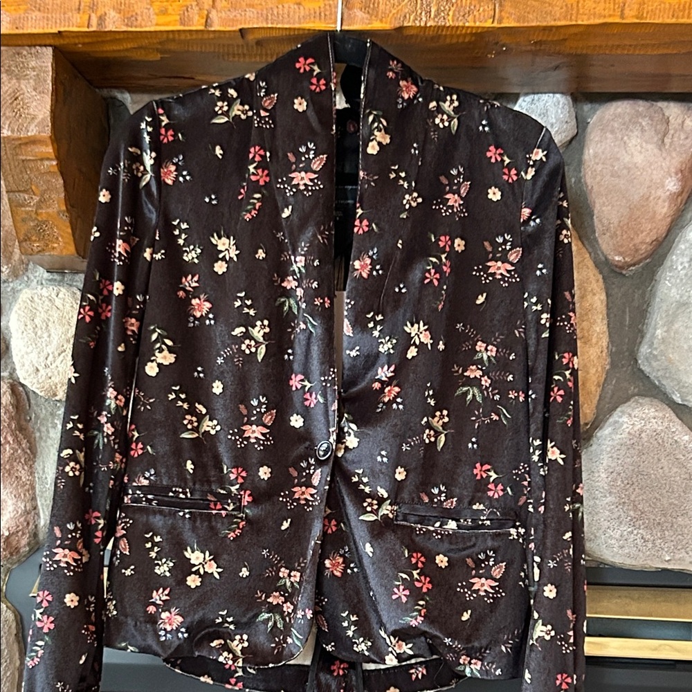 Anthro | Sanctuary Women's Black Floral Velvet  Cropped Jacket, Size S, NWT